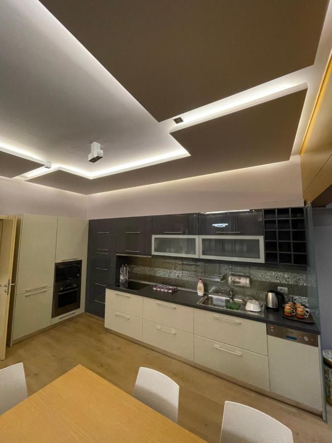 Lux Apartment 地拉那 外观 照片